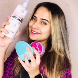 Facial Cleansing Brush